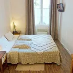 Hotel Croix Baragnon 2*