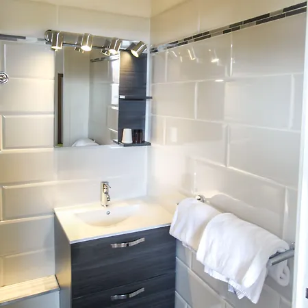 Croix Baragnon מלון 2*