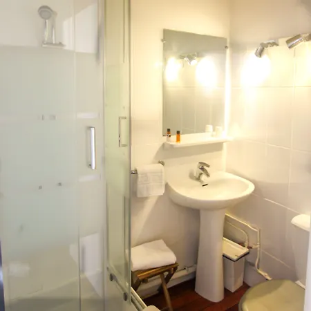 Croix Baragnon Hotell