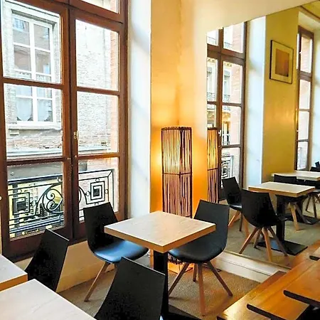 Croix Baragnon Hotel