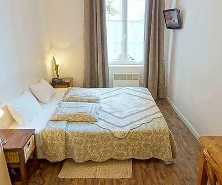 فندق Croix Baragnon 2*