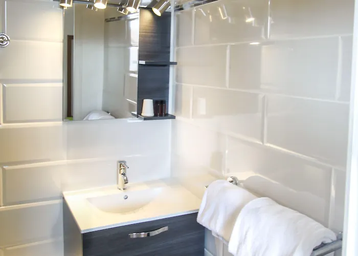 Croix Baragnon Hotel 2*